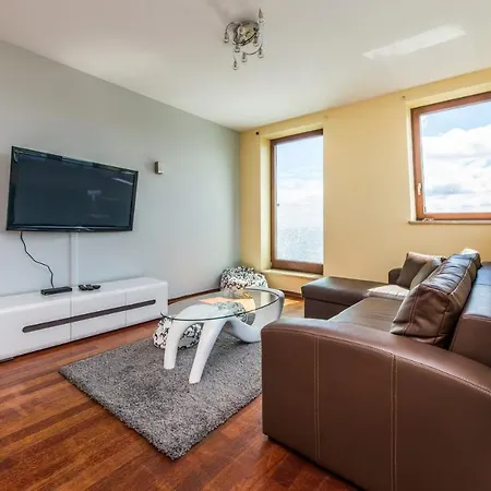 Sea Towers Z Widokiem Na Morze מלון גדינייה